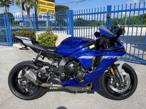 2020 Yamaha YZF-R1 - Image 2